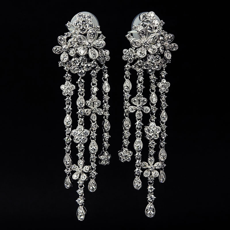 Approx. 6.0 Carat Round Brilliant Cut Diamond and 18 Karat White Gold Chandelier Earrings