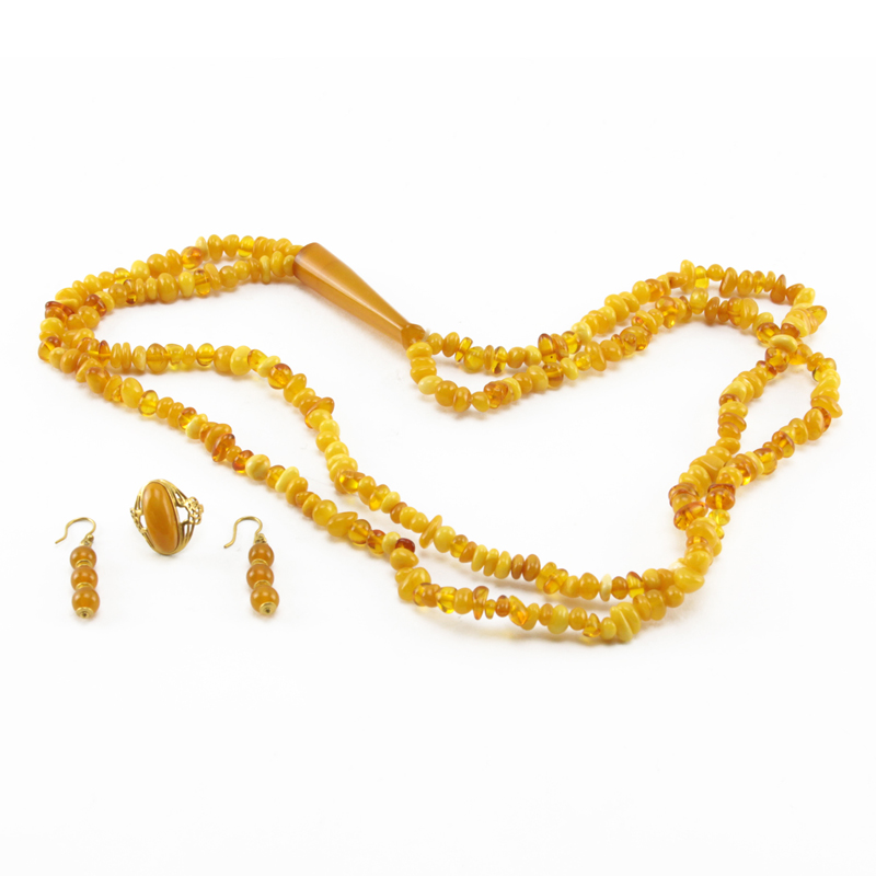 Vintage Amber Beaded Jewelry Suite