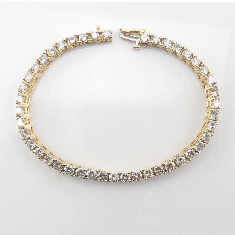 Approx. 10.0 Carat Round Brilliant Cut Diamond and 14 Karat Yellow Gold Tennis Bracelet.