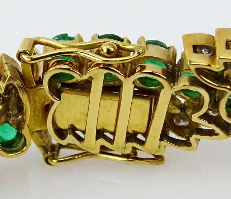 Vintage Approx. 8.0 Carat Colombian Emerald, 2.25 Carat Round Brilliant Cut Diamond and 18 Karat Yellow Gold Bracelet.