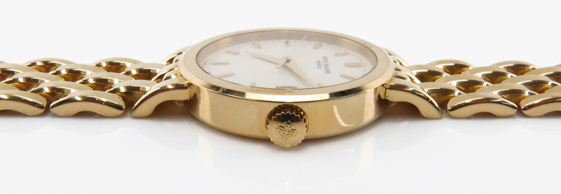 Man's Patek Philippe 18 Karat Yellow Gold Calatrava 3998/1 Automatic Movement Bracelet Watch