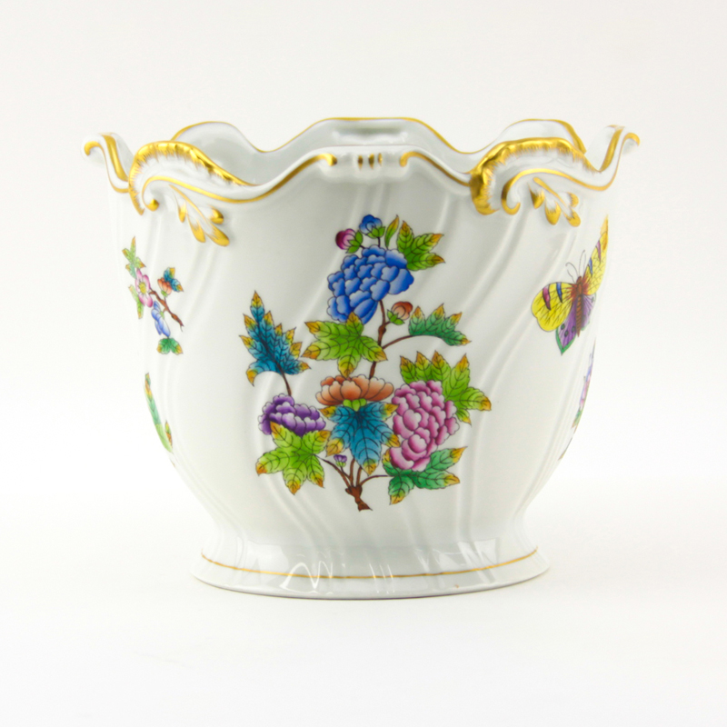 Herend Queen Victoria Handpainted Porcelain Cachepot #7227