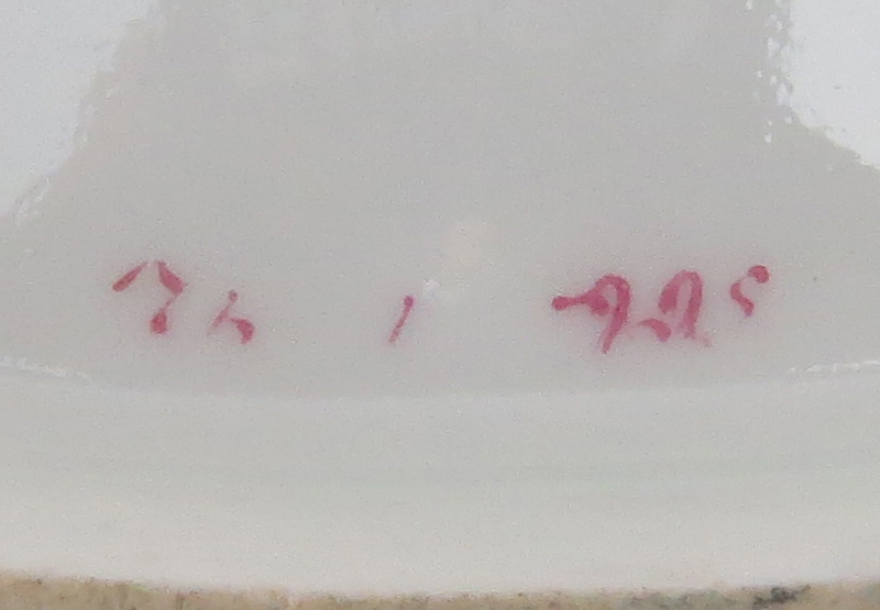 Pair of Antique Meissen "Neuer Ausschnitt" Porcelain Dishes