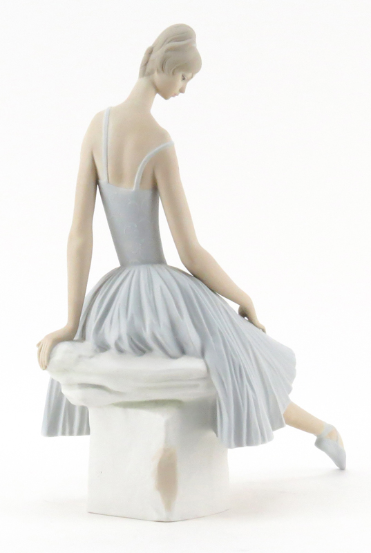 Large Lladro Gres Porcelain Seated Ballerina Dancer