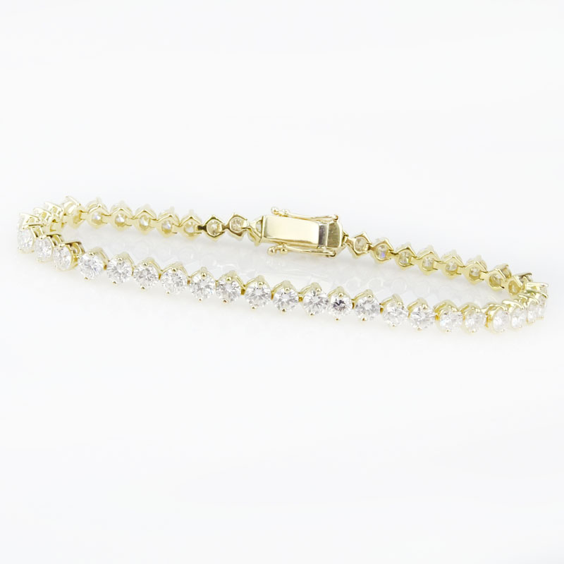 10.0 Carat Round Brilliant Cut Diamond and 18 Karat Yellow Gold Tennis Bracelet.