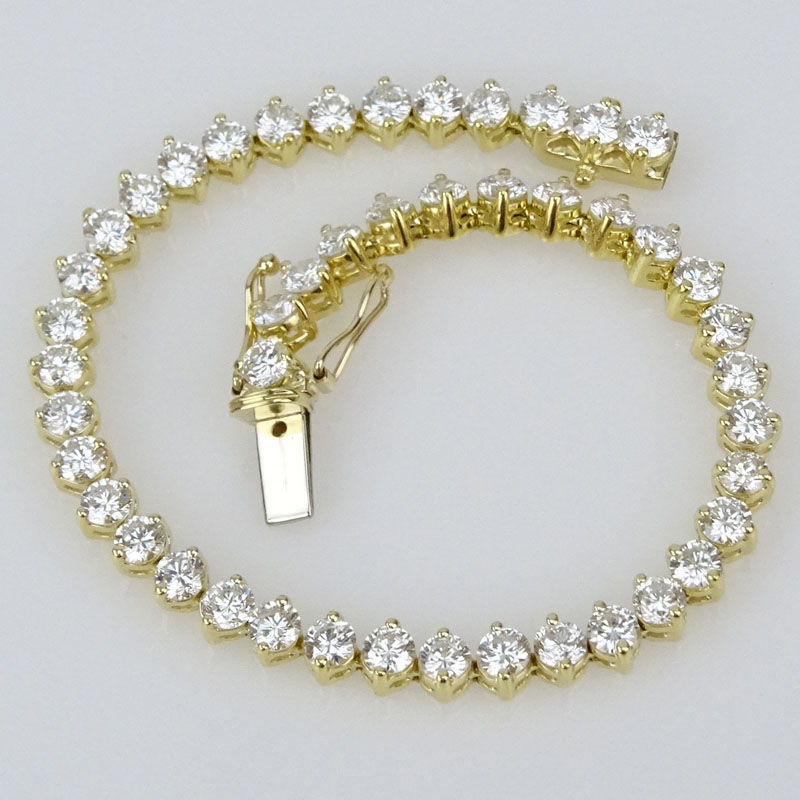 10.0 Carat Round Brilliant Cut Diamond and 18 Karat Yellow Gold Tennis Bracelet.