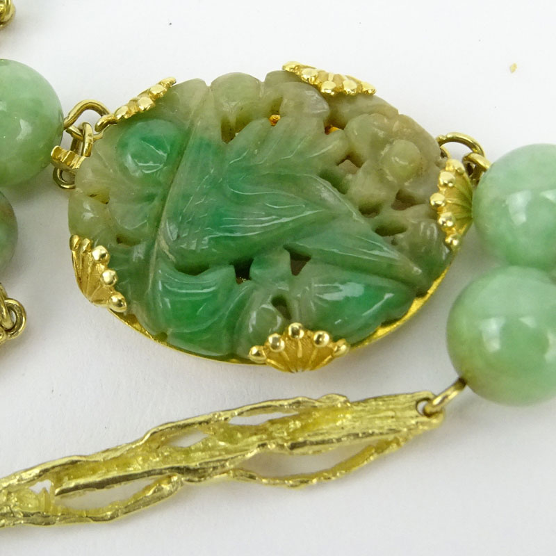 Vintage Chinese 18 Karat Yellow Gold, Carved Jade and Jade Bead Necklace