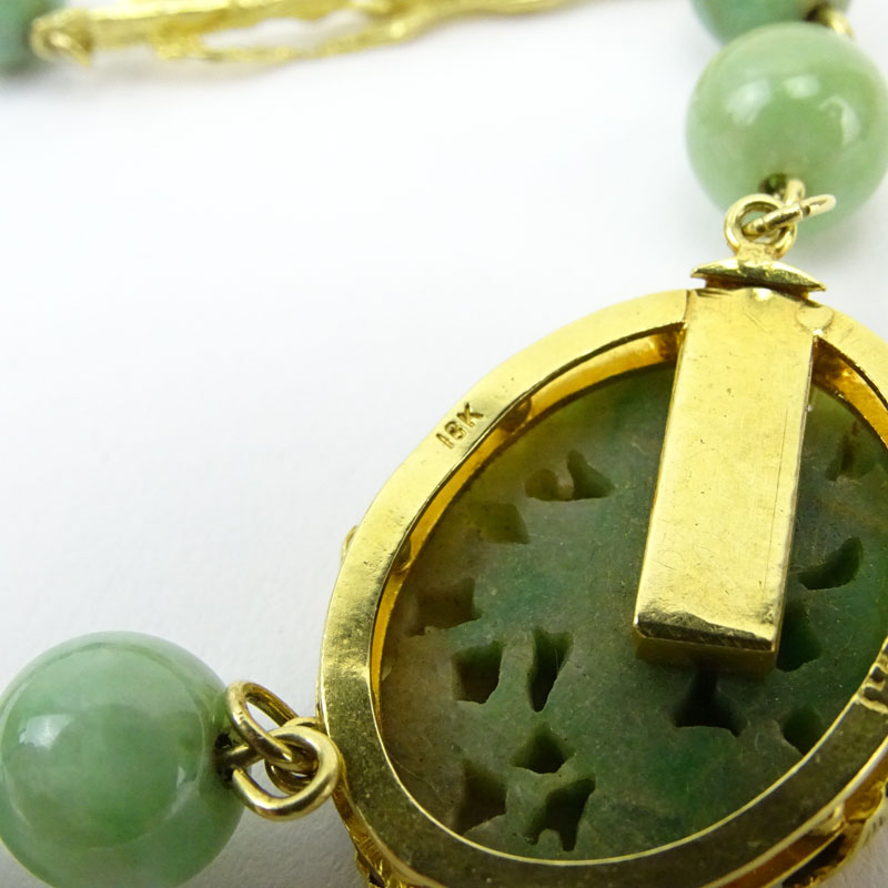 Vintage Chinese 18 Karat Yellow Gold, Carved Jade and Jade Bead Necklace