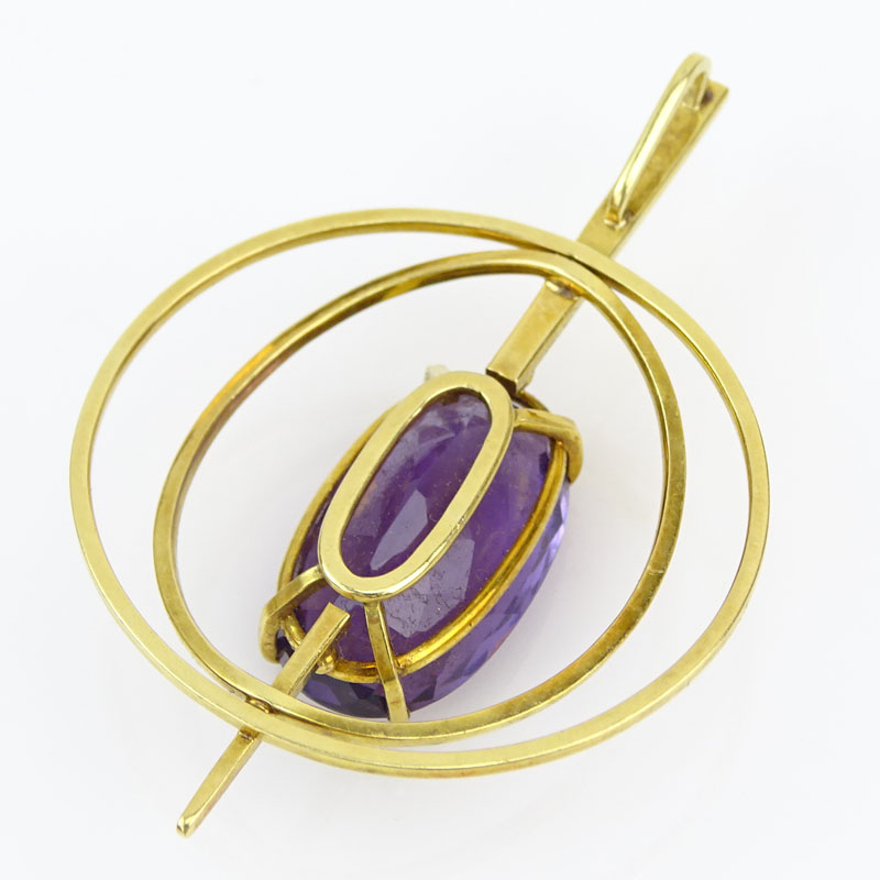 Vintage Oval Cut Amethyst and 18 Karat Yellow Gold Modern Design Pendant