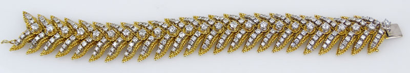 15.0 Carat Round Brilliant Cut Diamond and 18 Karat Yellow Gold Chevron Bracelet. 