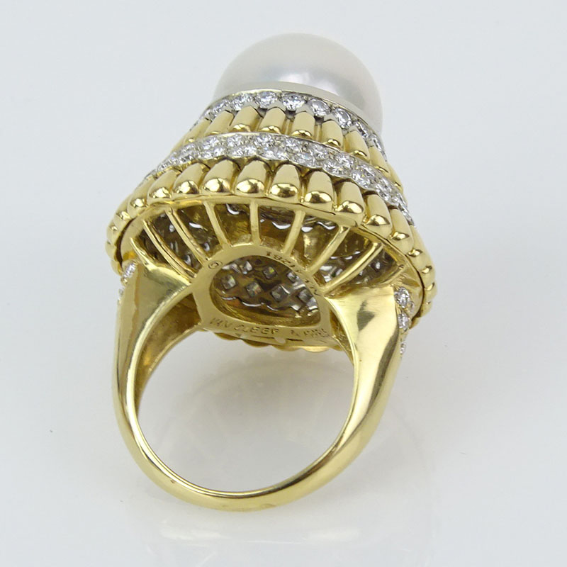 Very Fine Vintage Van Cleef & Arpels Pearl, Round Brilliant Cut Diamond and 18 Karat Yellow Gold Ring