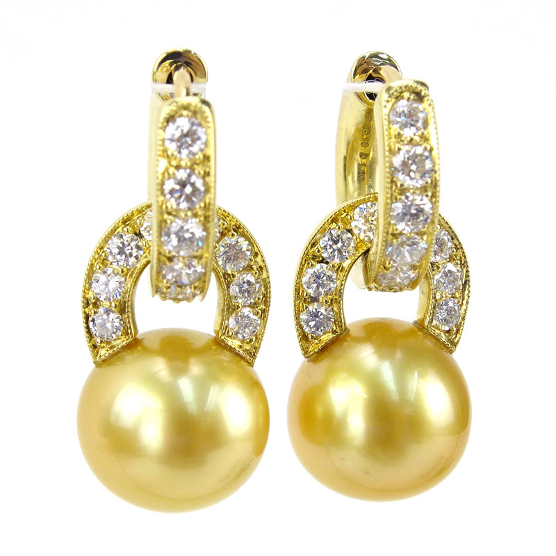 18 Karat Yellow Gold, Approx. 1.60 Carat Round Brilliant Cut Diamond and Golden South Sea Pearl Earrings. 