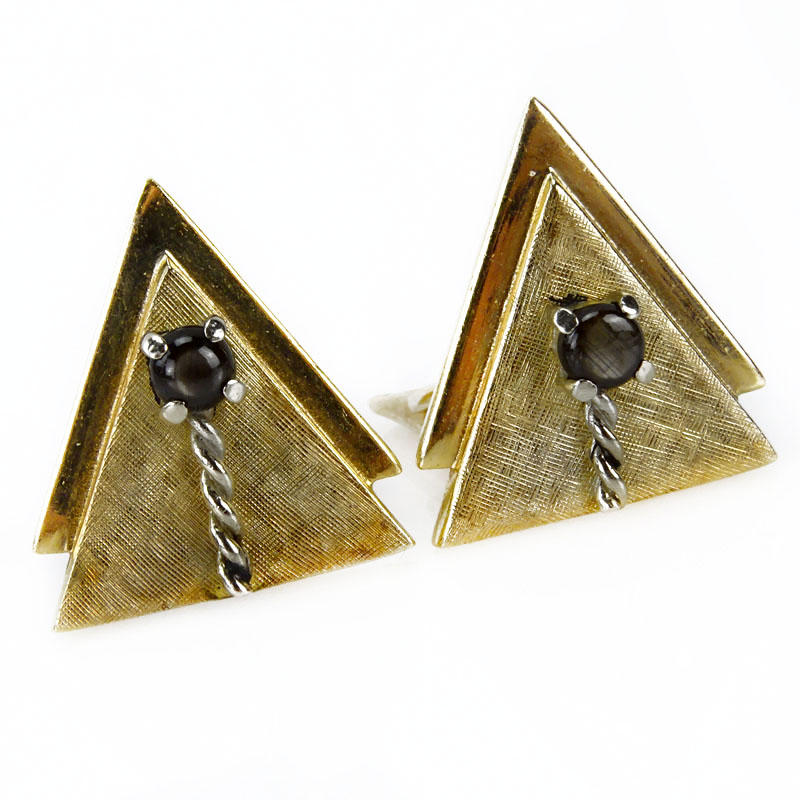 Men's Vintage 14 Karat Yellow Gold and Black Star Sapphire Cufflinks