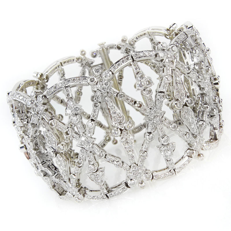 Contemporary Diamond and 18 Karat White Gold Bracelet