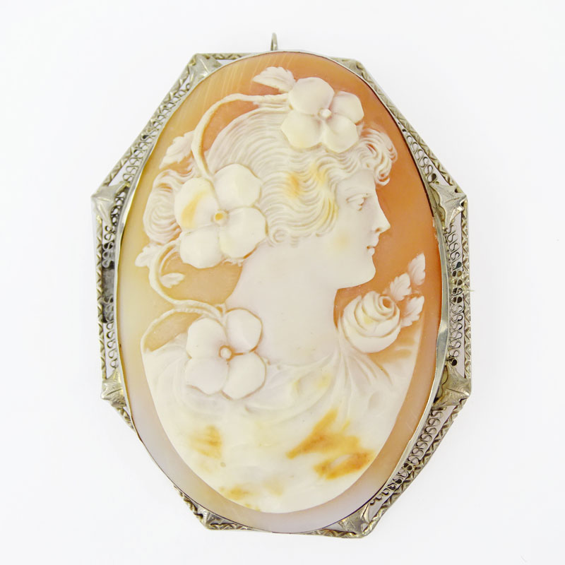 Antique Victorian Carved Shell Cameo and Filigree 14 Karat Yellow Gold Pendant Brooch