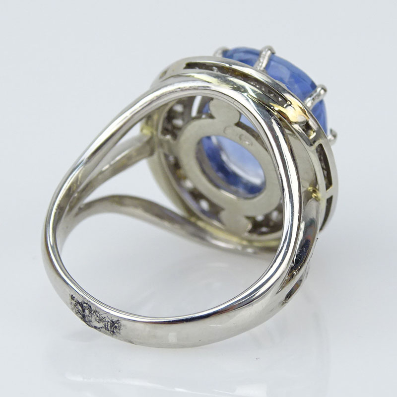 6.77 Carat Oval Cut Natural Unheated Sapphire, Diamond and Platinum Ring. 