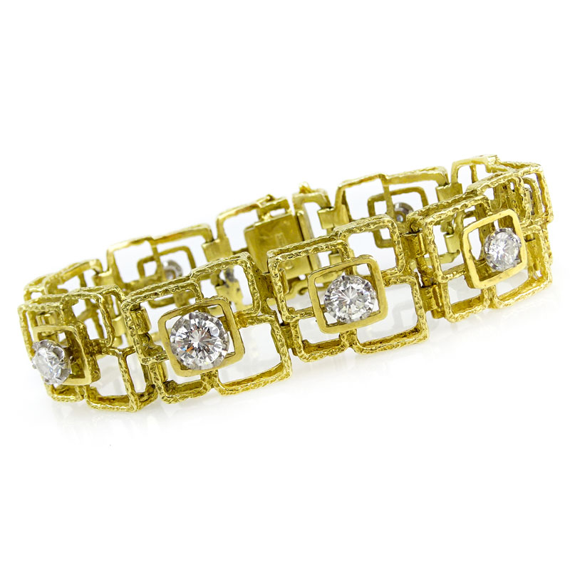 5.0 carat Round Brilliant Cut Diamond and 18 Karat Yellow Gold Bracelet.