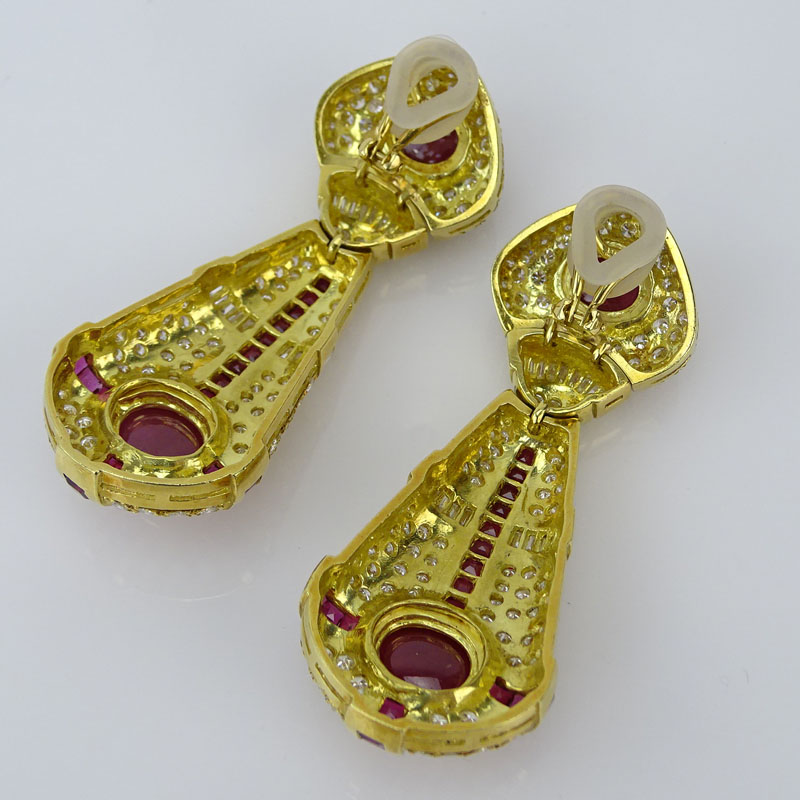 Very Fine Quality Burma Ruby, Diamond and 18 Karat Yellow Gold Pendant Earrings