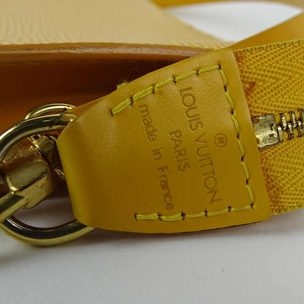 Nice Pre-Owned Louis Vuitton Yellow Leather Wristlet clutch handbag