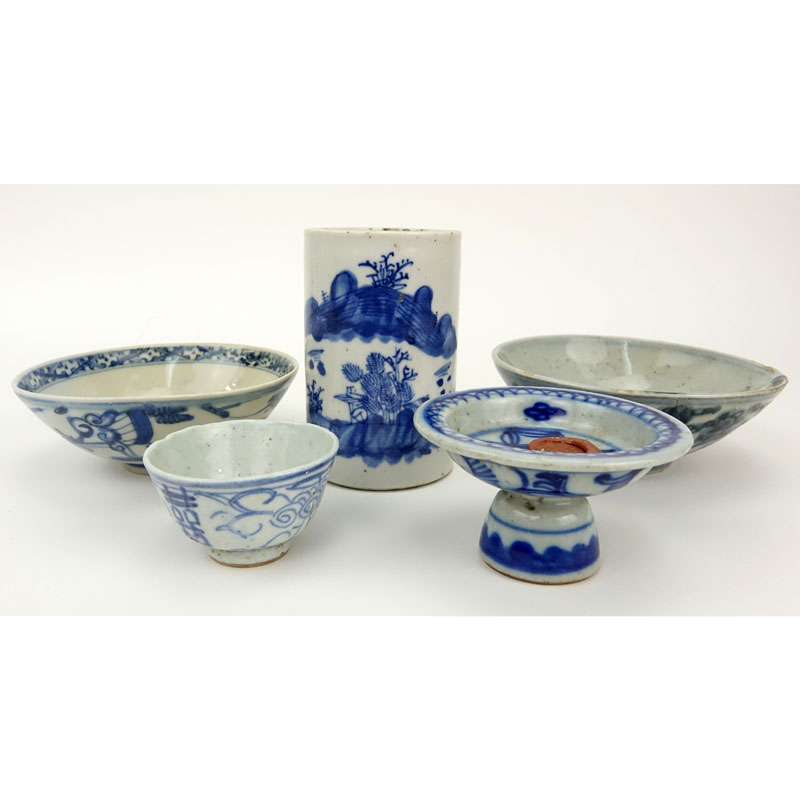 Collection of Five (5) 19th Century Chinese Blue and White Porcelain Table Top Items