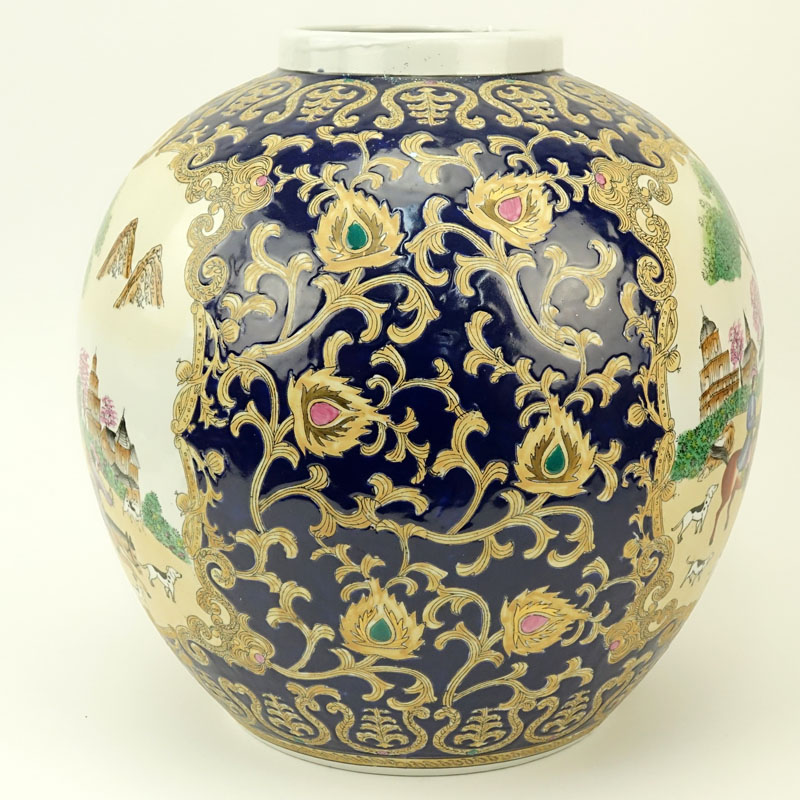 Chinese Export Porcelain Large Pot For The European Market. Decorated with Hunting Scenes.