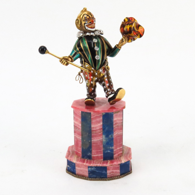 Very Fine Vintage 18 Karat Yellow Gold and Enamel Clown Figure.