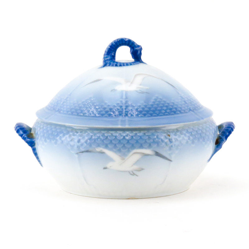 Bing & Grondahl Seagull Vegetable Covered Dish.