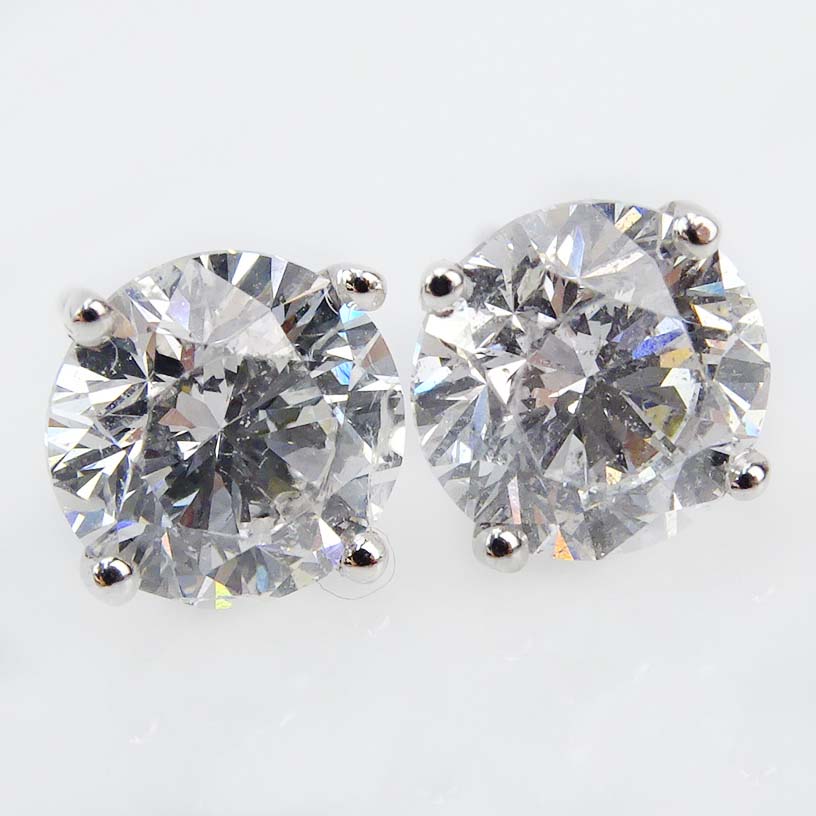 Approx. 3.03 Carat TW Round Brilliant Cut Diamond and 18 Karat White Gold Ear Studs.