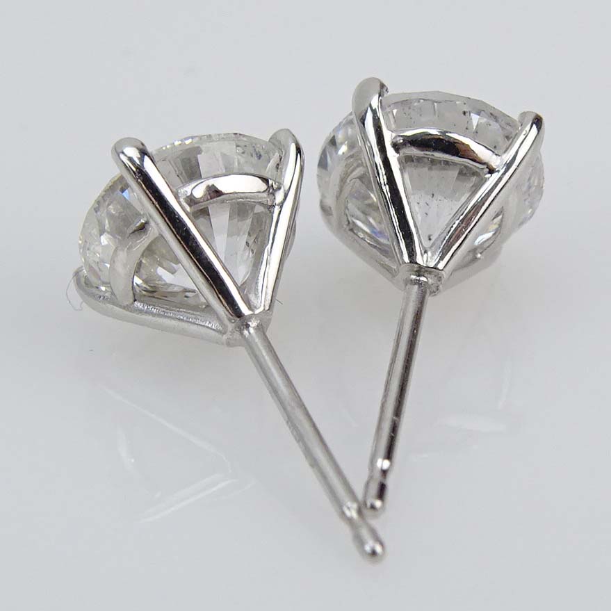 Approx. 3.03 Carat TW Round Brilliant Cut Diamond and 18 Karat White Gold Ear Studs.