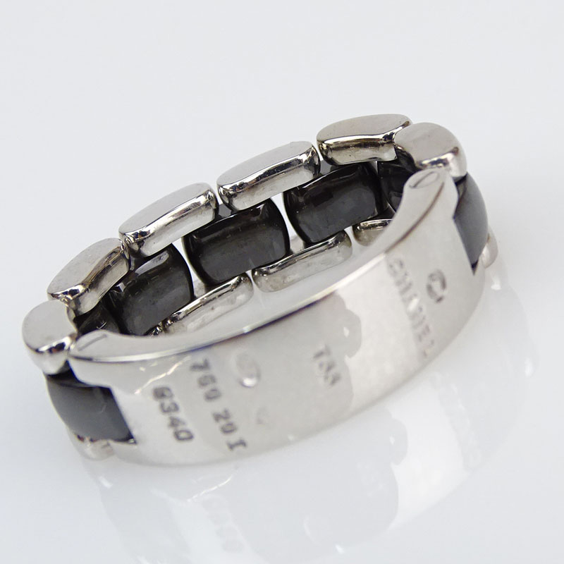 Chanel Ultra 18 Karat White Gold and Ceramic Flex Chain Ring.