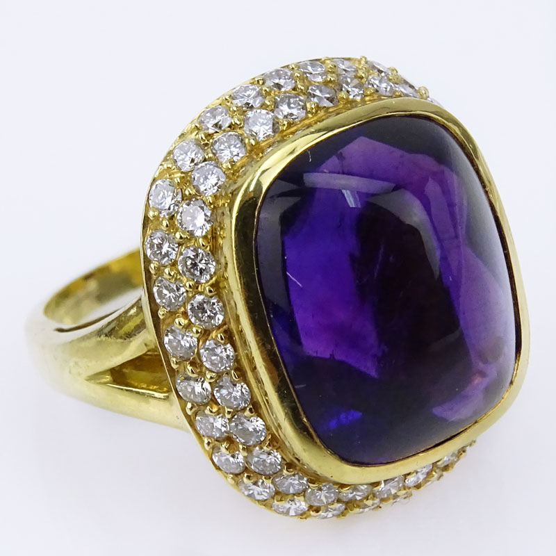 H Stern Sugarloaf Cabochon Amethyst, Pave Set Diamond and 18 Karat Yellow Gold Ring. 