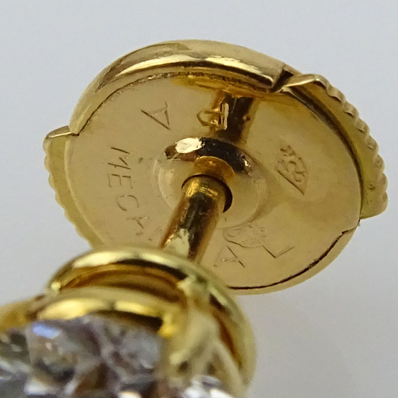 Vintage Cartier Paris GIA Certified 2.12 Carat Round Brilliant Cut Diamond and 18 Karat Yellow Gold Ear Studs.