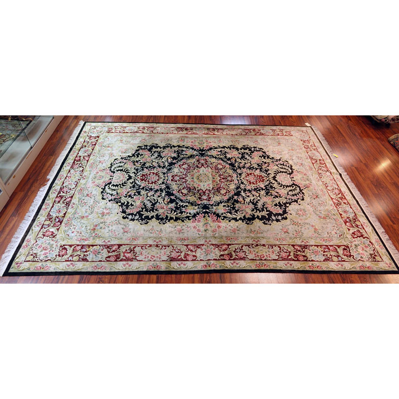 Fine Chinese Silk Floral Rug. 120 lines.