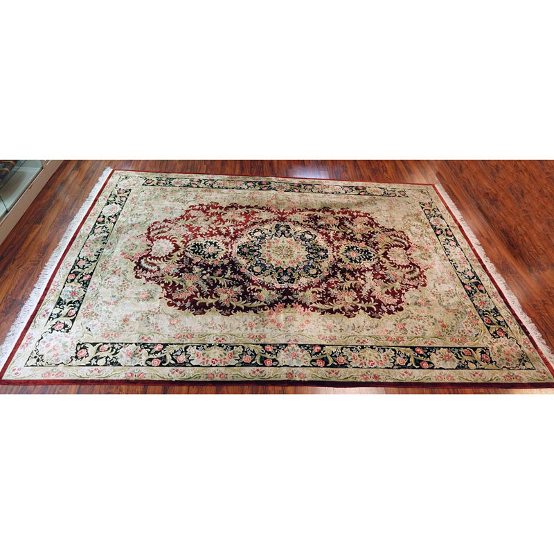 Fine Chinese Silk Floral Rug. 120 lines.