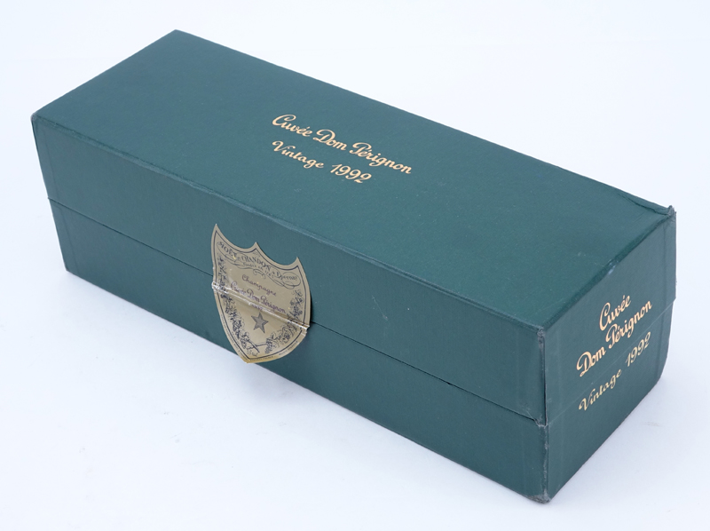 Vintage 1992 Moet Chandon Cuveé Dom Pérignon in Fitted Box.