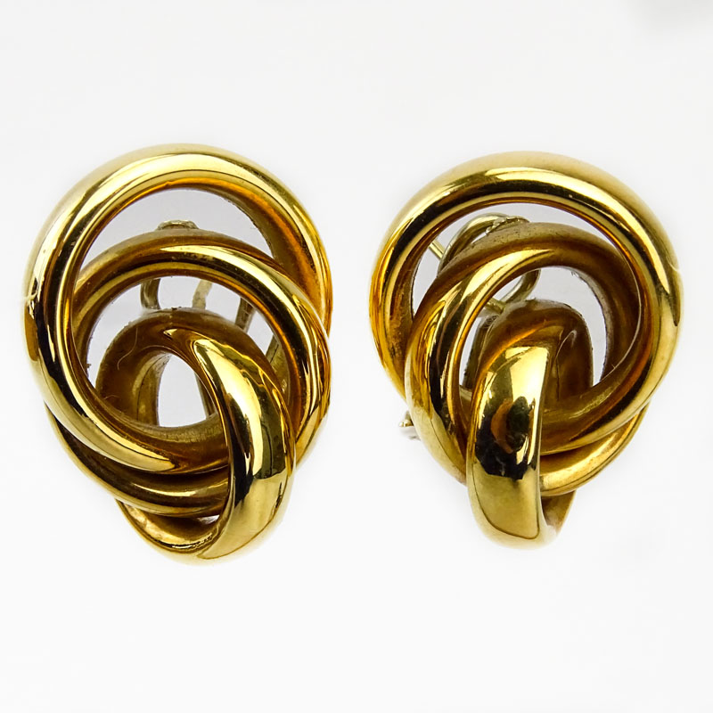 Vintage Italian 18 Karat Yellow Gold Concentric Ring Design Earrings.