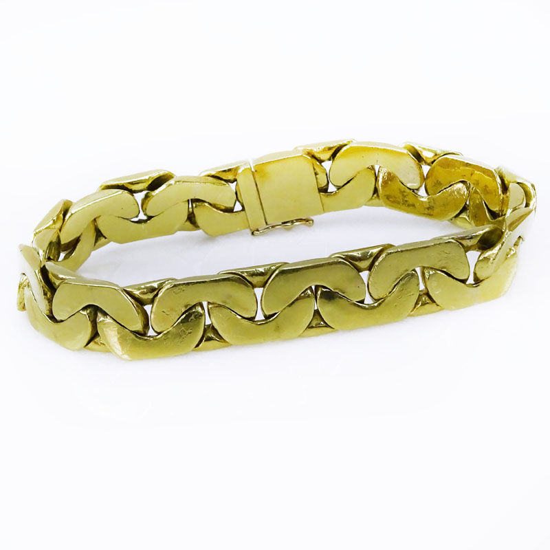 Man's Vintage Heavy 18 Karat Yellow Gold Link Bracelet.