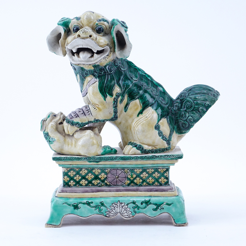 19/20th Century Chinese Famille Vert Pottery Foo Dog.