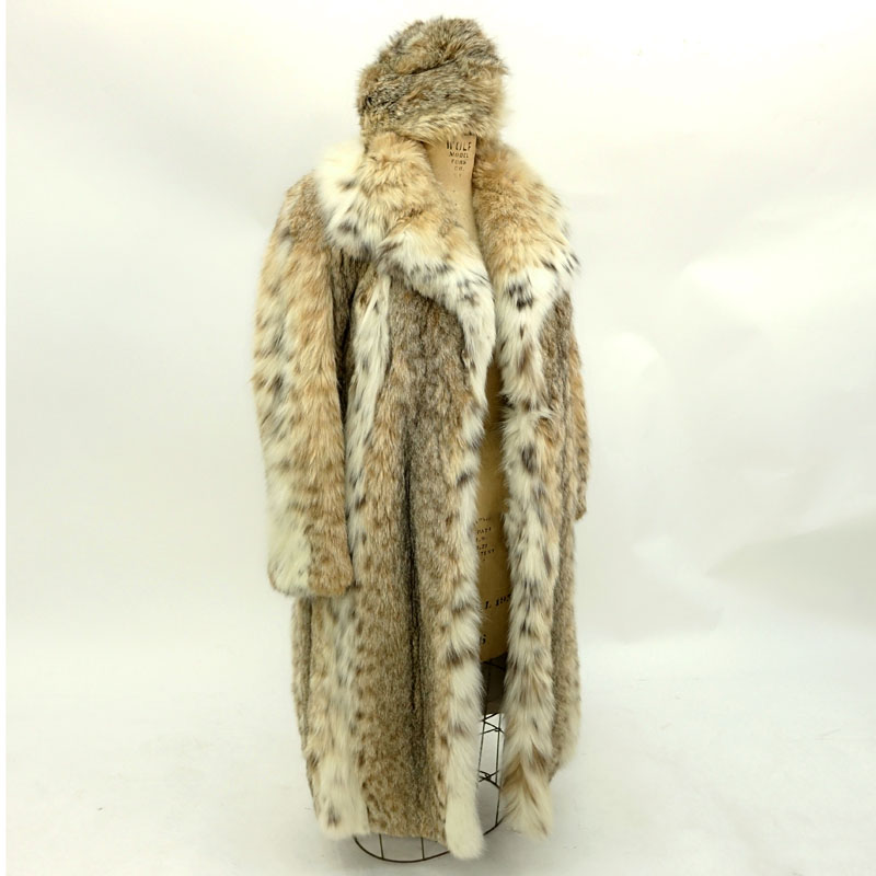 Ladies Vintage Lynx Fur Coat With Matching Fur Hat.
