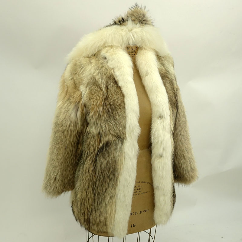 Ladies Vintage Coyote Fur Coat With Detachable Fur Hood.