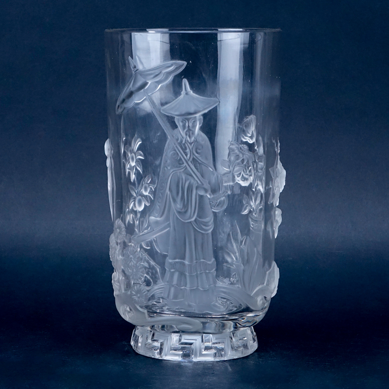 Verlys French Art Deco Molded Clear and Frosted Crystal Vase. 20th century, Chinoiserie relief. 