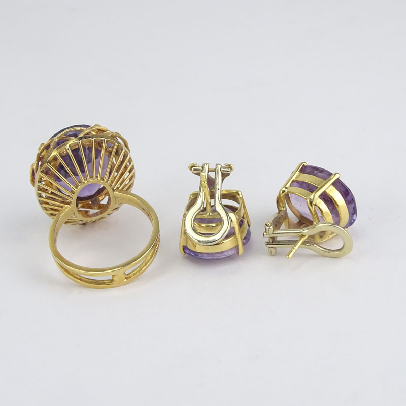 Vintage Oval Cut Amethyst and 18 Karat Yellow Gold Ring and Earring Suite.