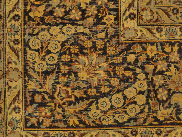 Hand Knotted Closed Field Design Persian Tabriz Oriental Rug.