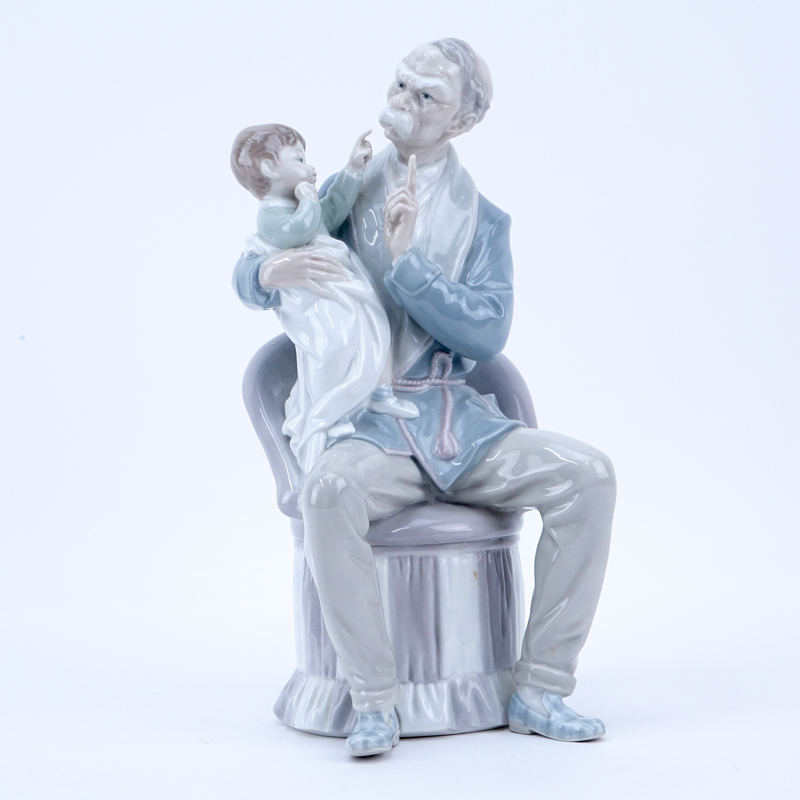 Lladro Porcelain Figurine "The Grandfather" Signed.