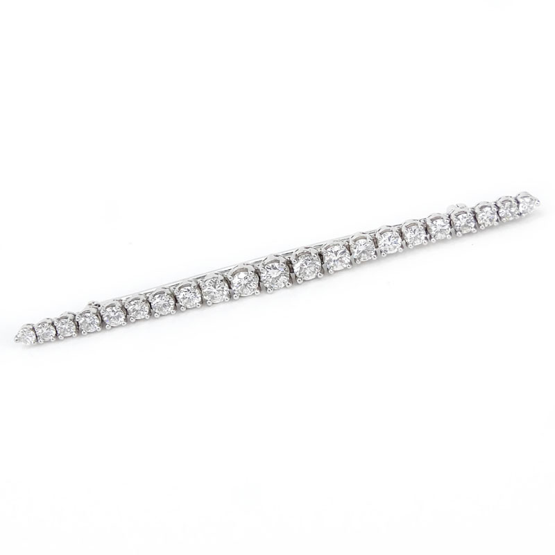 Vintage Tiffany & Co Approx. 2.40 Carat Round Brilliant Cut Diamond and Platinum Bar Brooch.