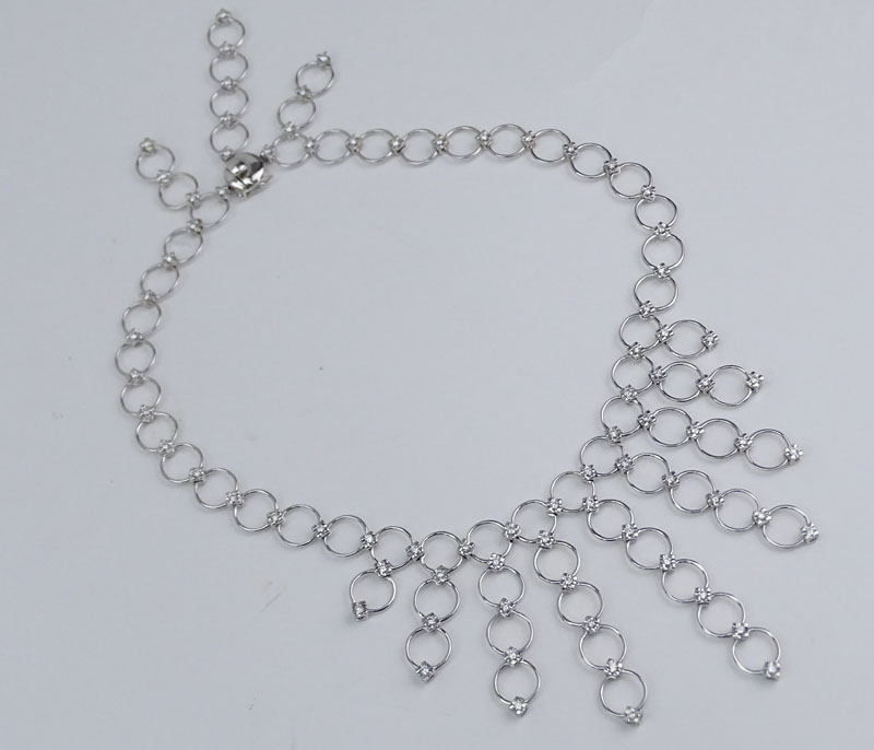 Contemporary Design Approx. 3.25 Carat Round Brilliant Cut Diamond and 18 Karat White Gold Necklace.