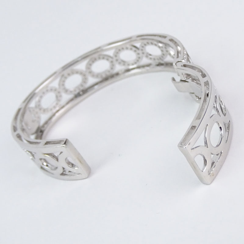 Approx. 4.50 Carat Pave Set Round Brilliant Cut Diamond and 18 Karat White Gold Hinged Bangle Bracelet.