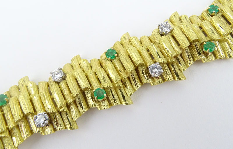 Retro Italian Approx. 2.0 Carat Round Brilliant Cut Diamond, 1.50 Carat Emerald and 18 Karat Yellow Gold Bracelet. 