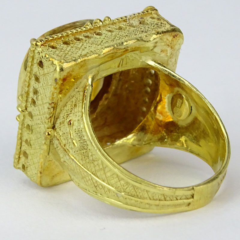 Vintage Italian Etruscan style Round Cut Citrine and 18 Karat Yellow Gold Ring.