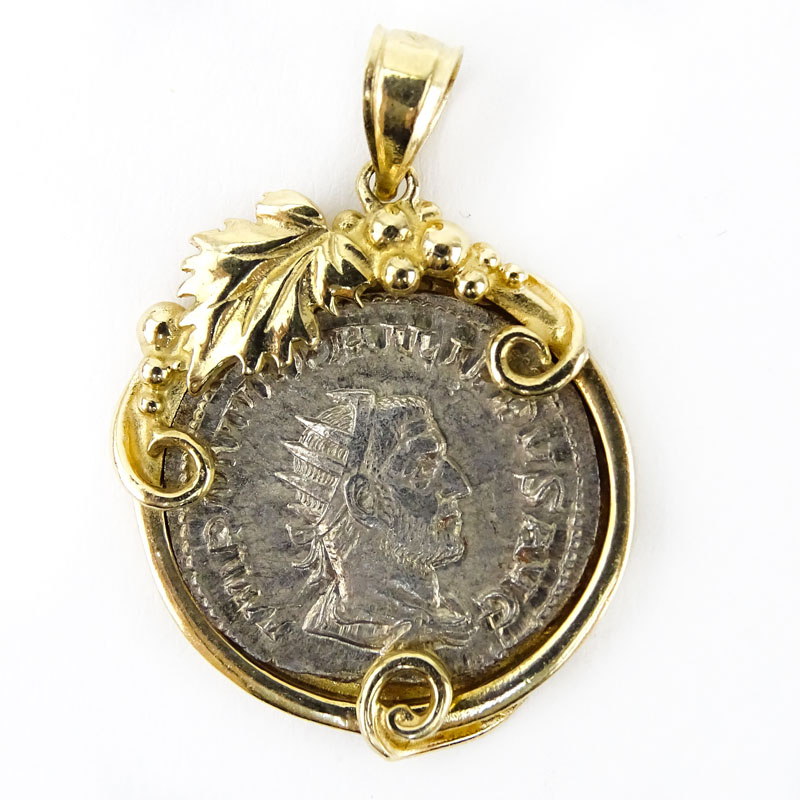 Roman Empire : Claudius II Gothicus ( A.D. 268-270 ) Silver Imperial Coin in 14 Karat Yellow Gold Pendant.